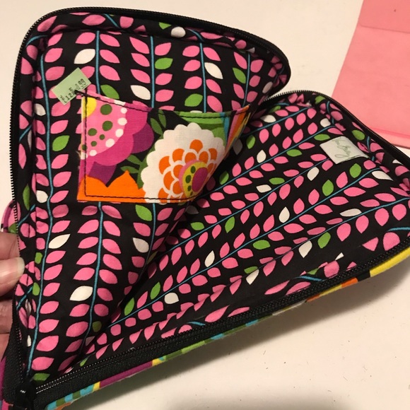 Vera Bradley Va Va Bloom Tablet Sleeve - Picture 3 of 3